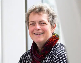 University extends appointment of veterinary medicine dean